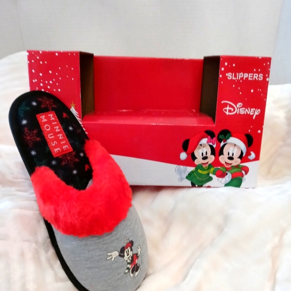 Disney Slippers (Big Kid) NIB #295 - Picture 3 of 5